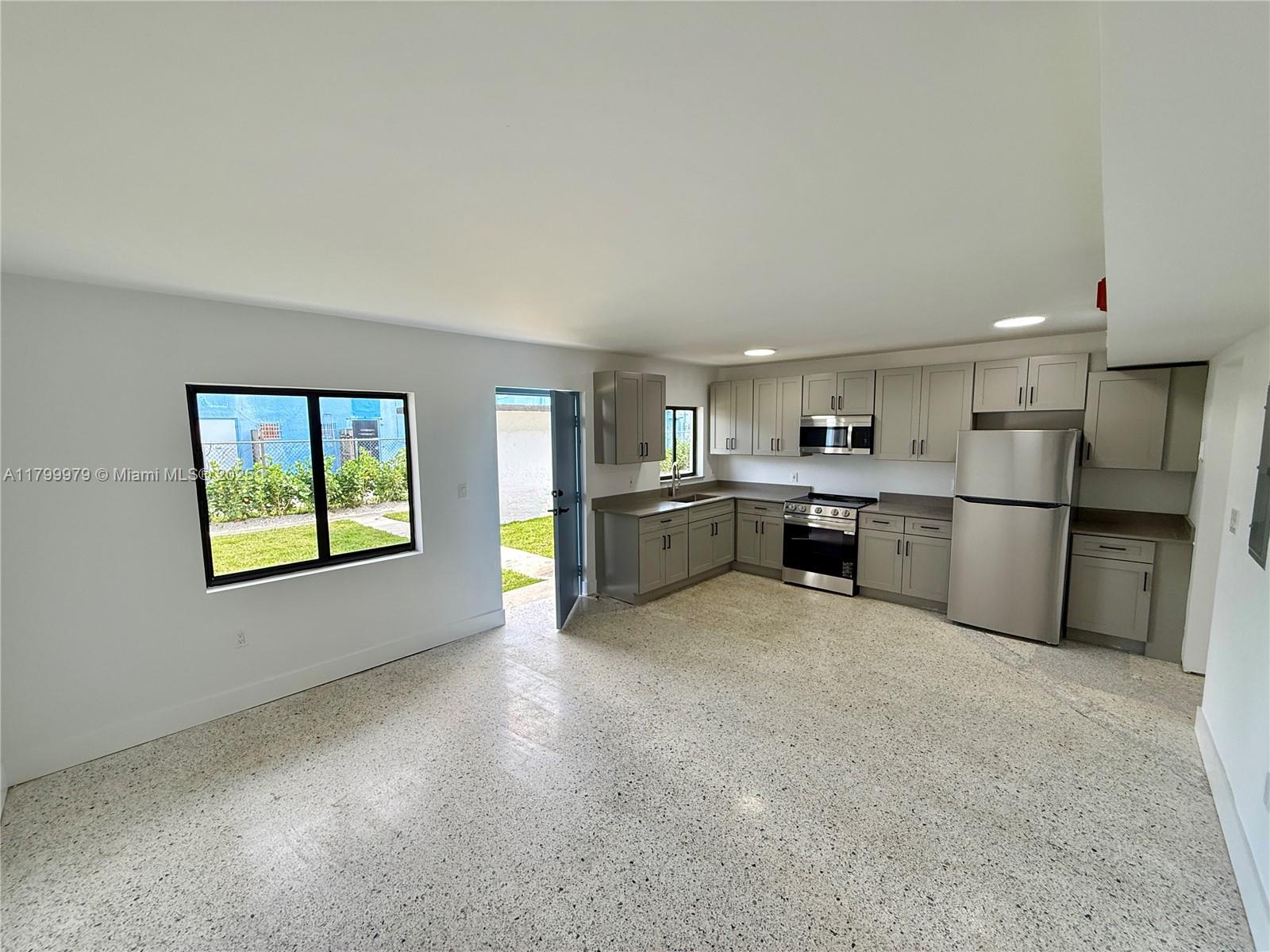 180 NE 57th St 12