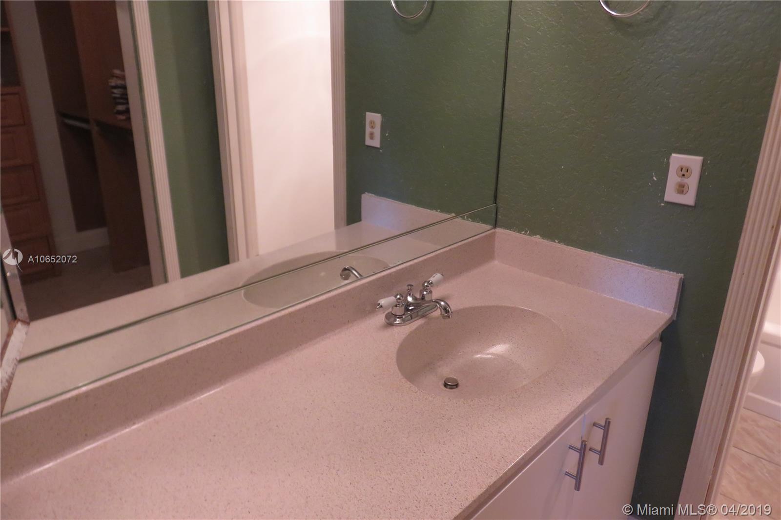 CYPRESS AT WOODMONT 3 COND - Residential Lease