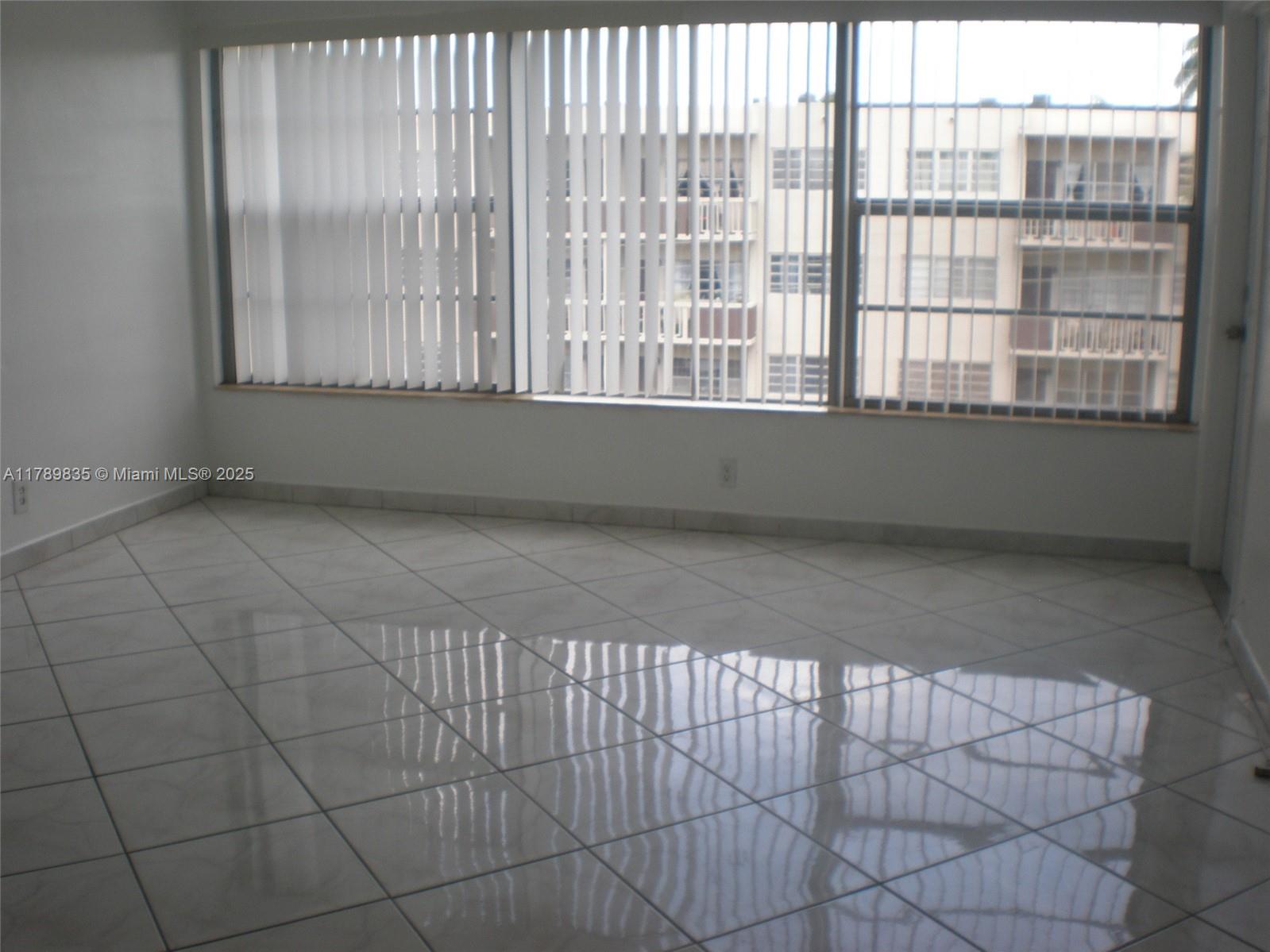 Rental Property at 1460 Ne 169th St 310, Miami, Broward County, Florida - Bedrooms: 1 
Bathrooms: 2  - $1,650 MO.