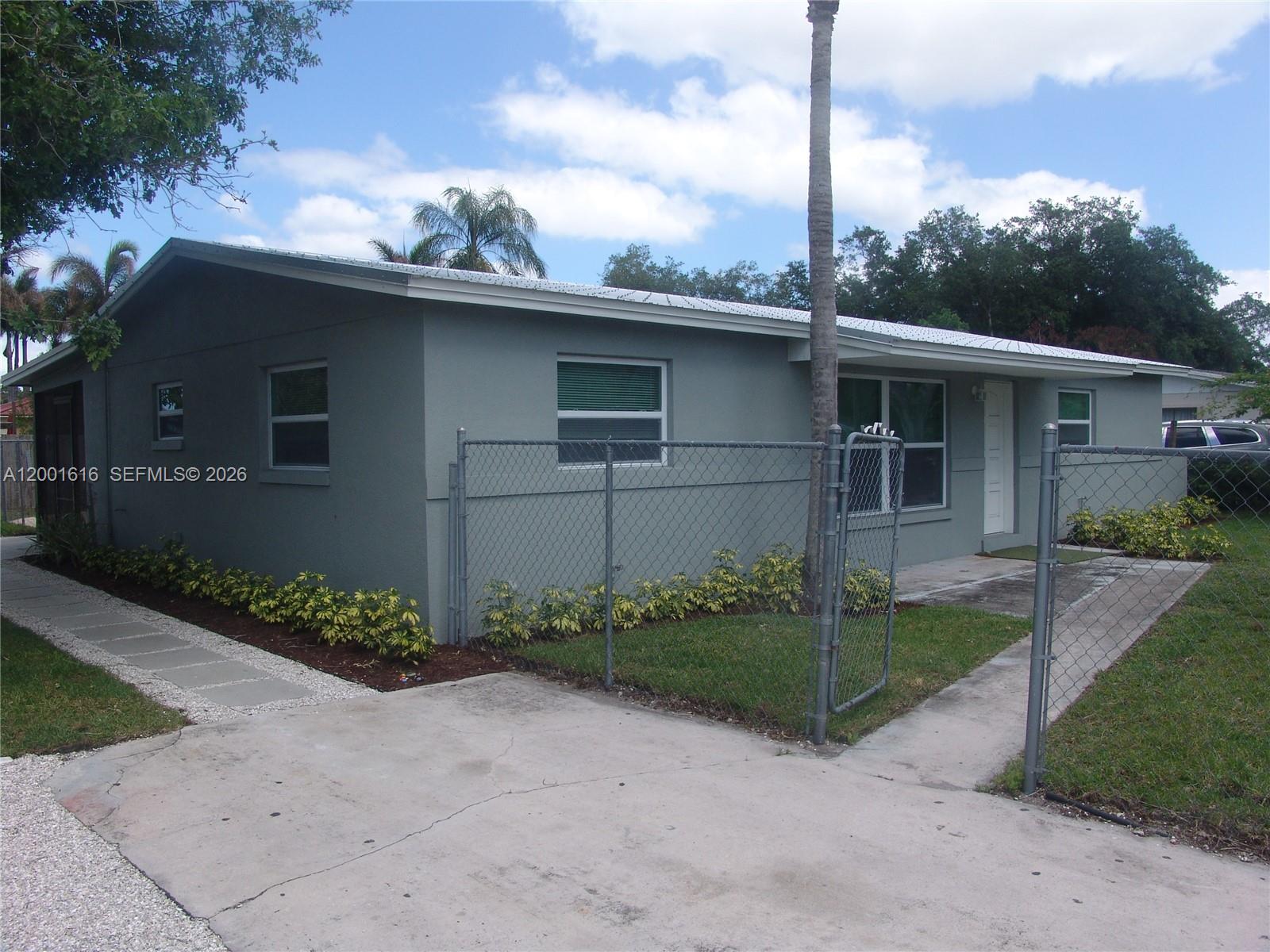 INDIANTOWN PARK - Residential