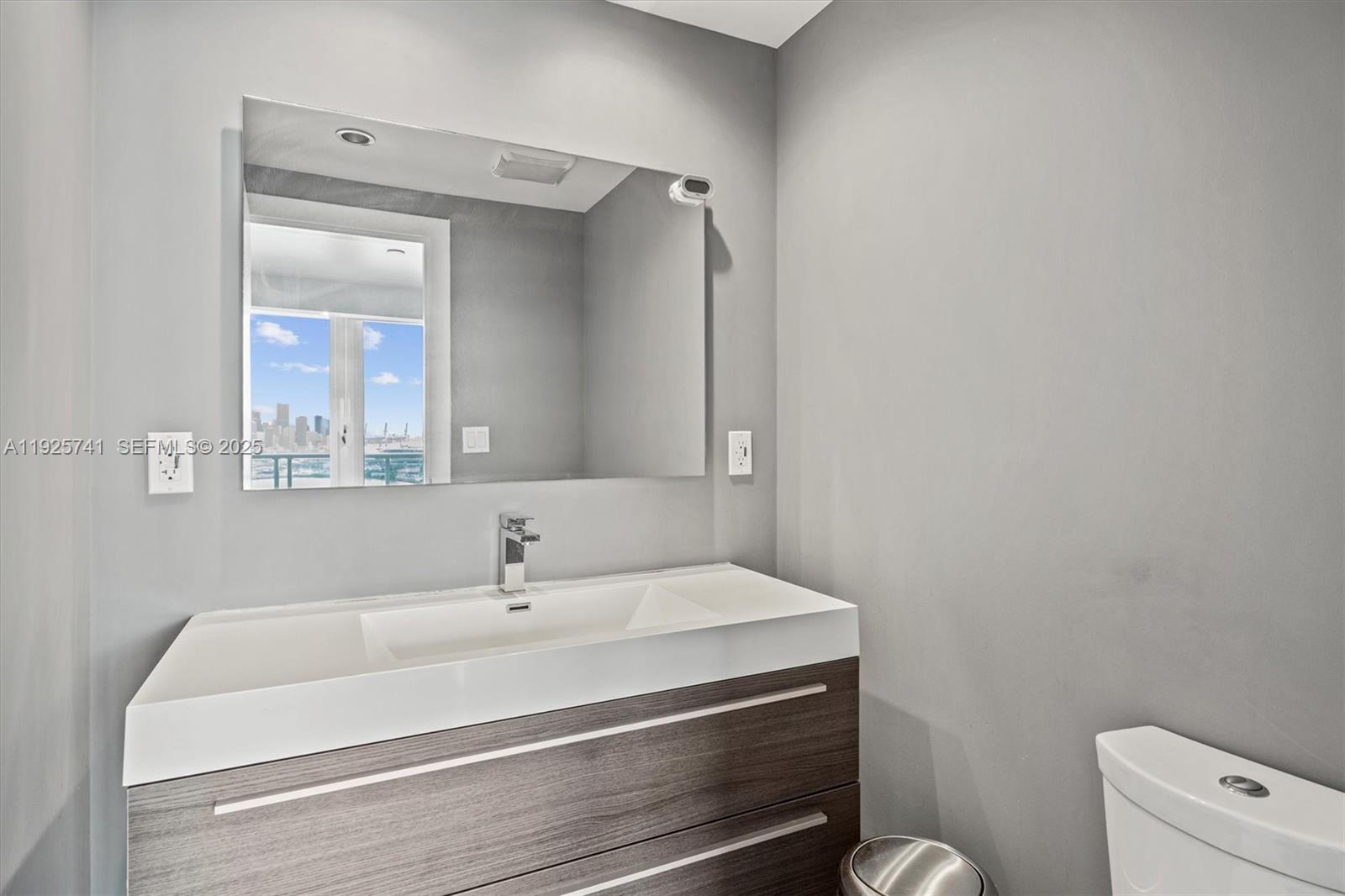 THE BENTLEY BAY CONDO - Residential