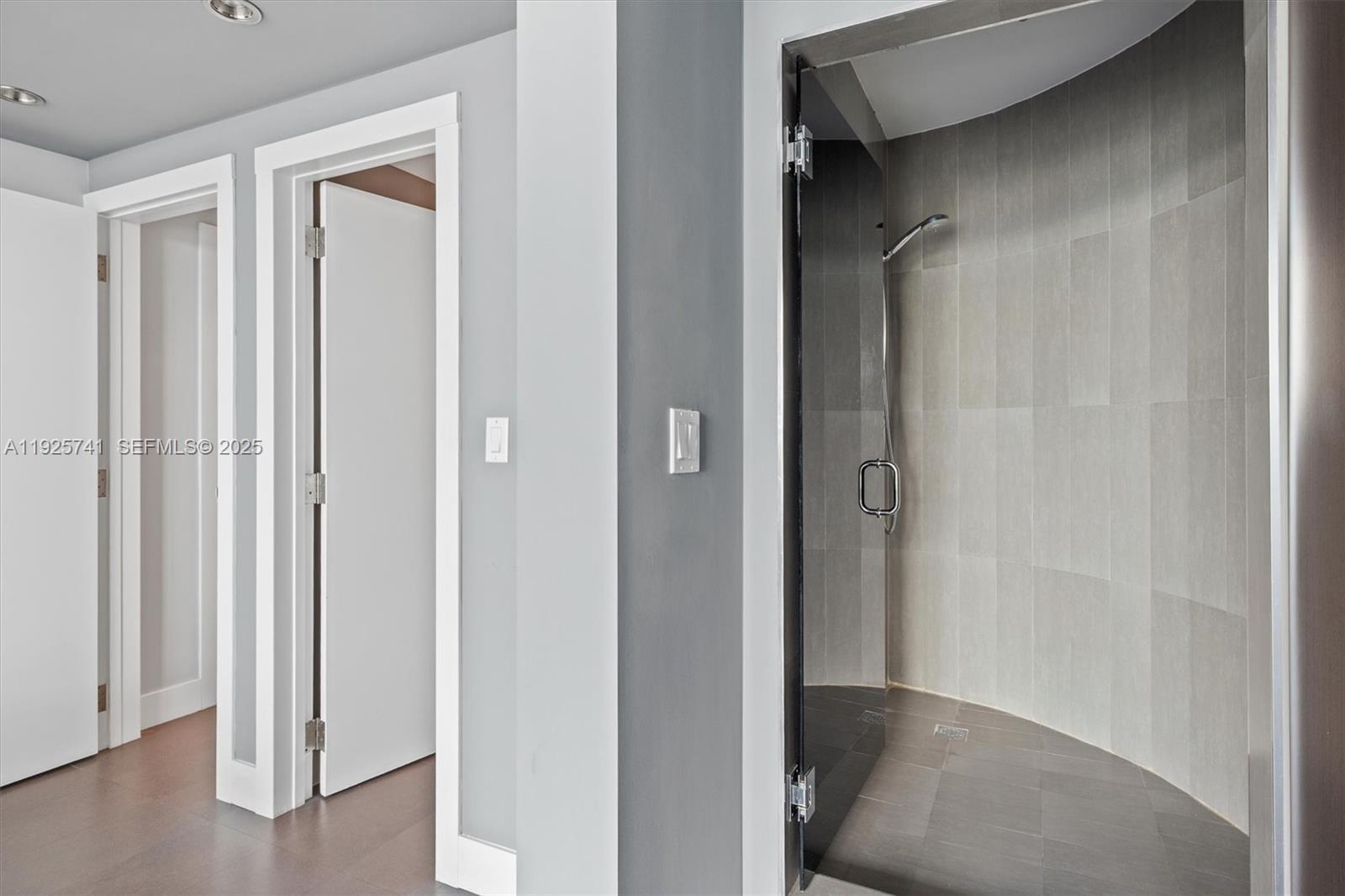 THE BENTLEY BAY CONDO - Residential