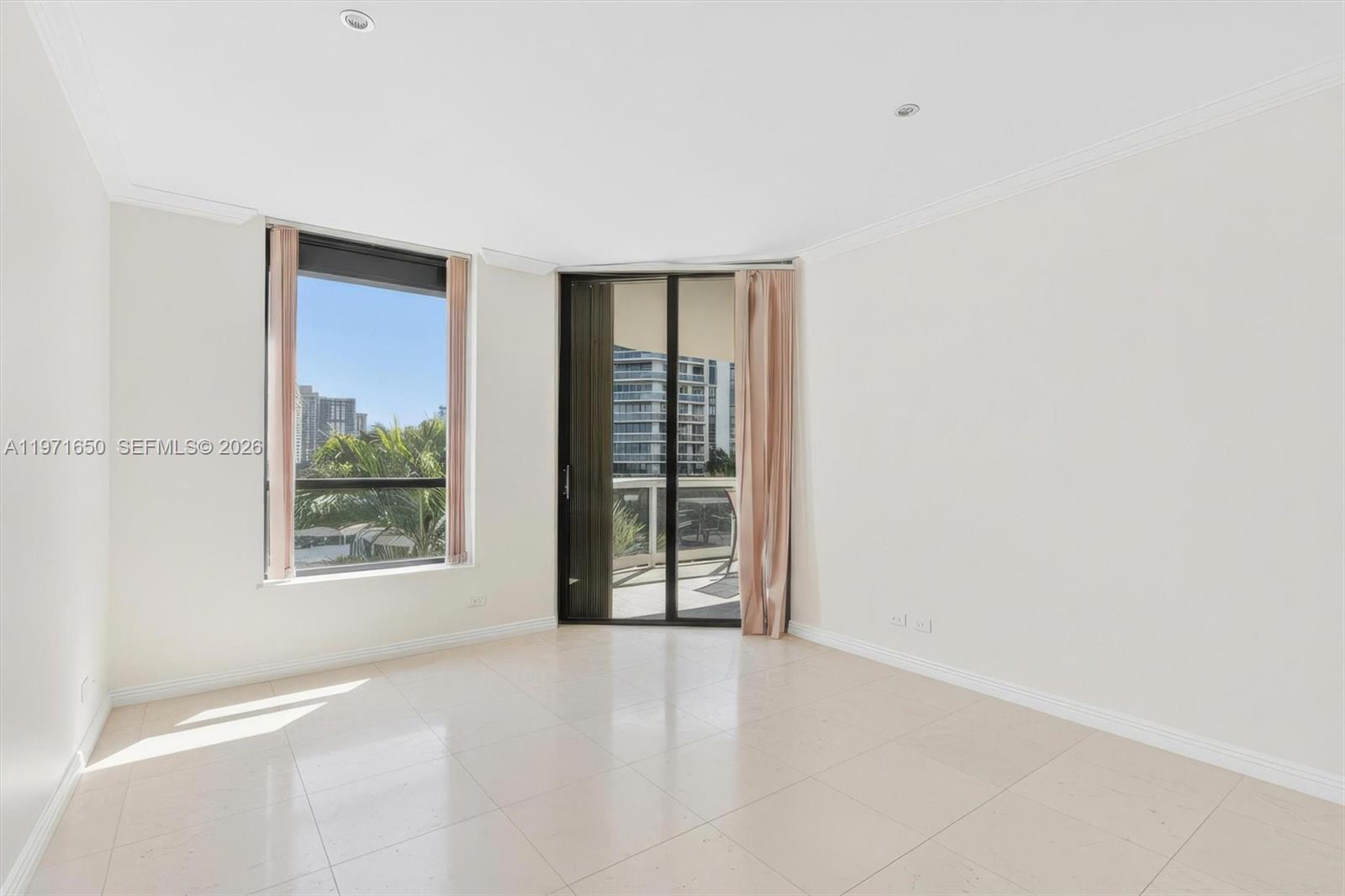 TERRACES NORTH TURNBERRY - Residential