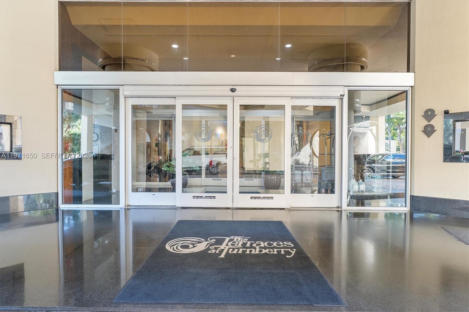 TERRACES NORTH TURNBERRY - Residential