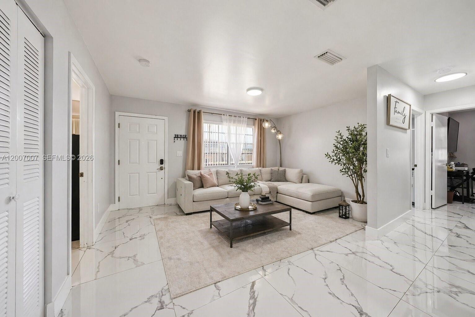 PRINCETONIAN WEST - Residential