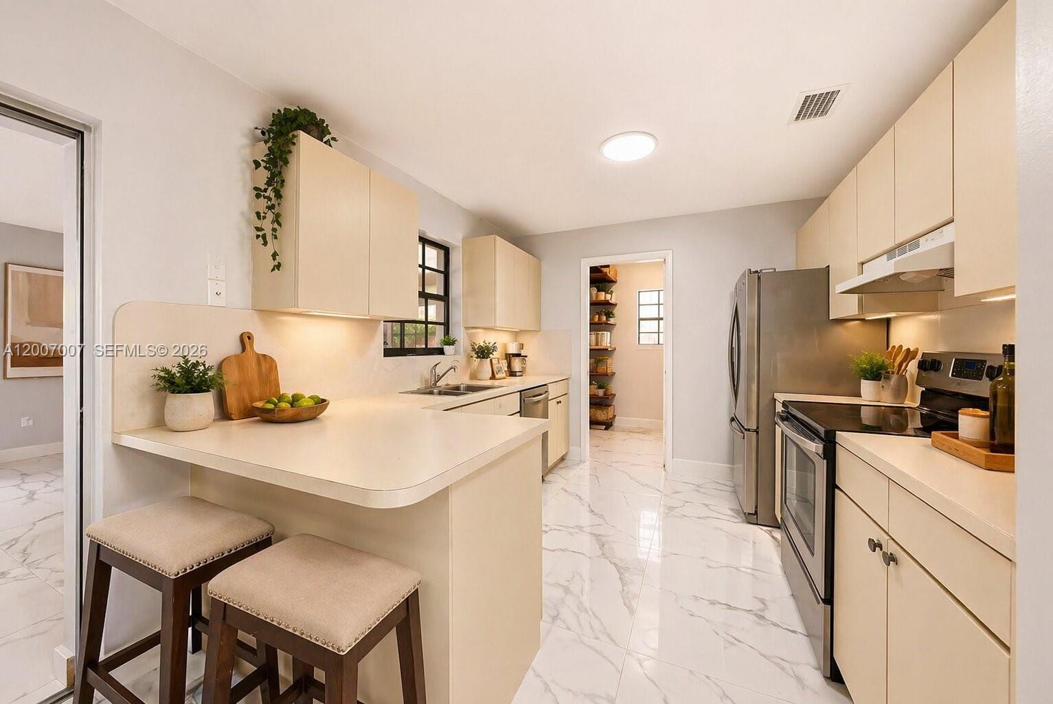 PRINCETONIAN WEST - Residential