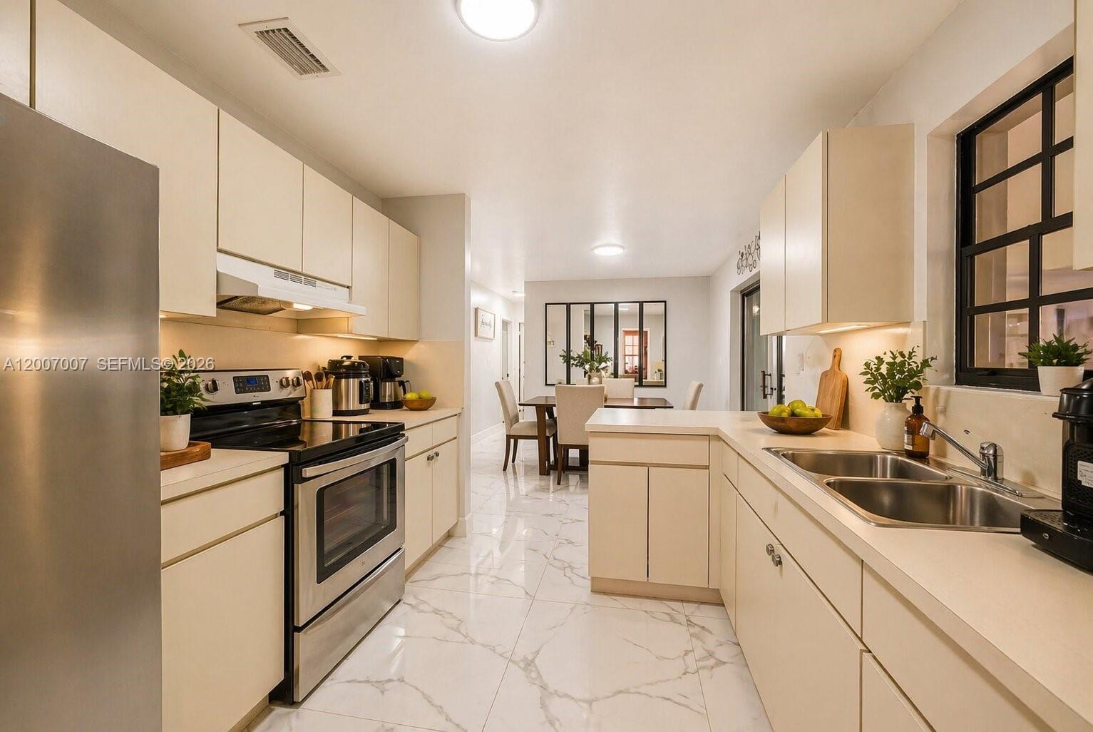 PRINCETONIAN WEST - Residential