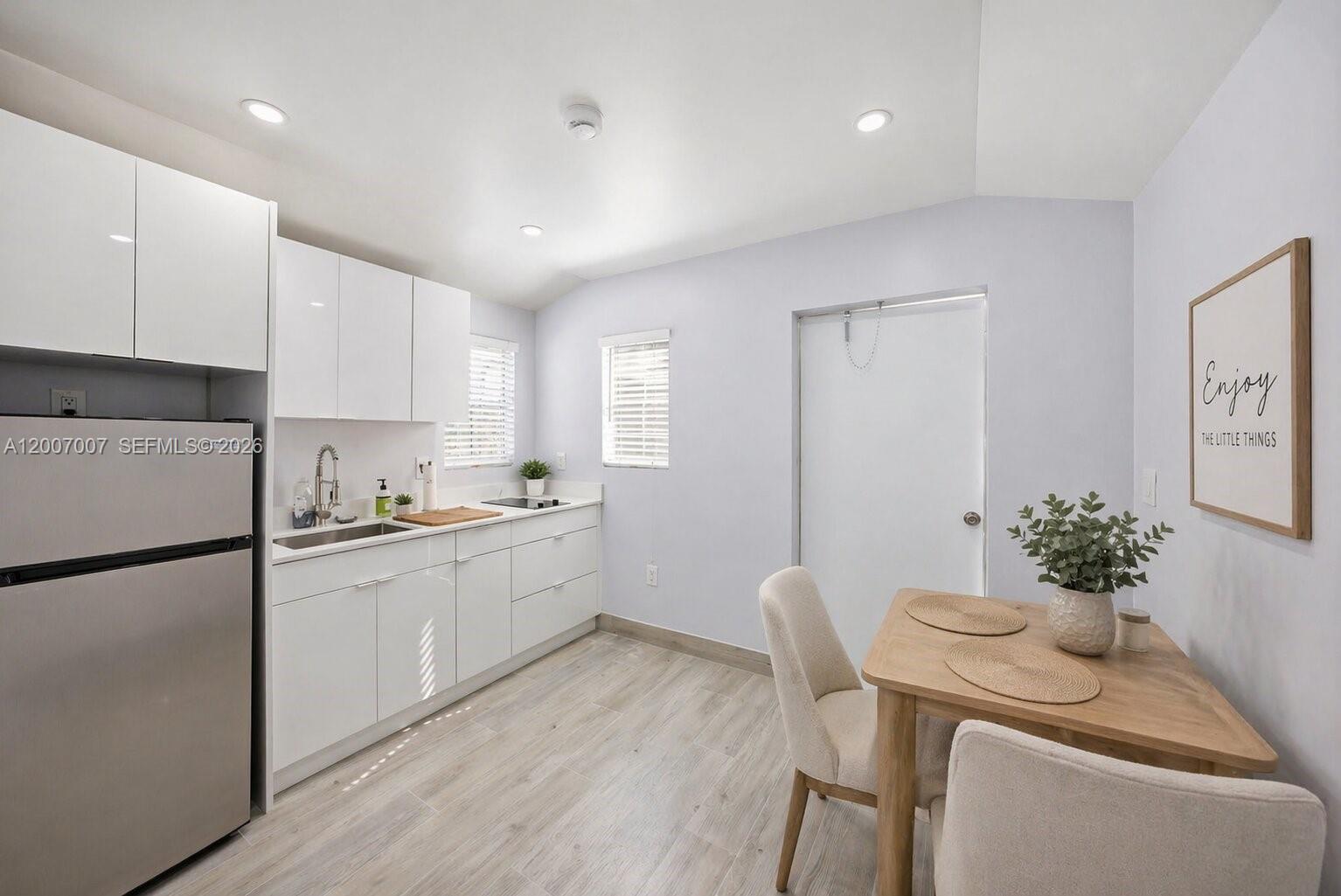 PRINCETONIAN WEST - Residential