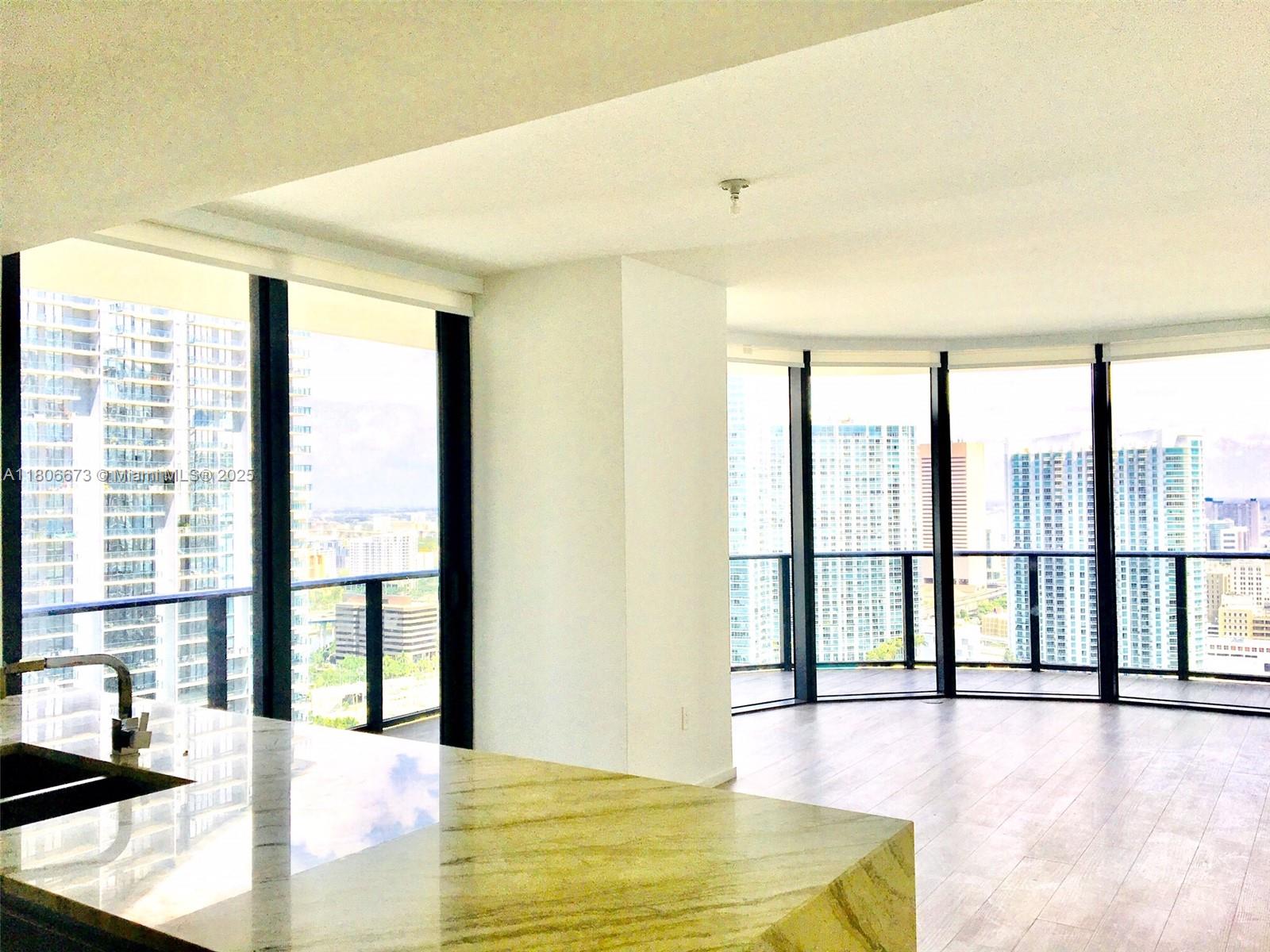 801 S Miami Ave 3209, Miami, Broward County, Florida - 3 Bedrooms  
3 Bathrooms - 