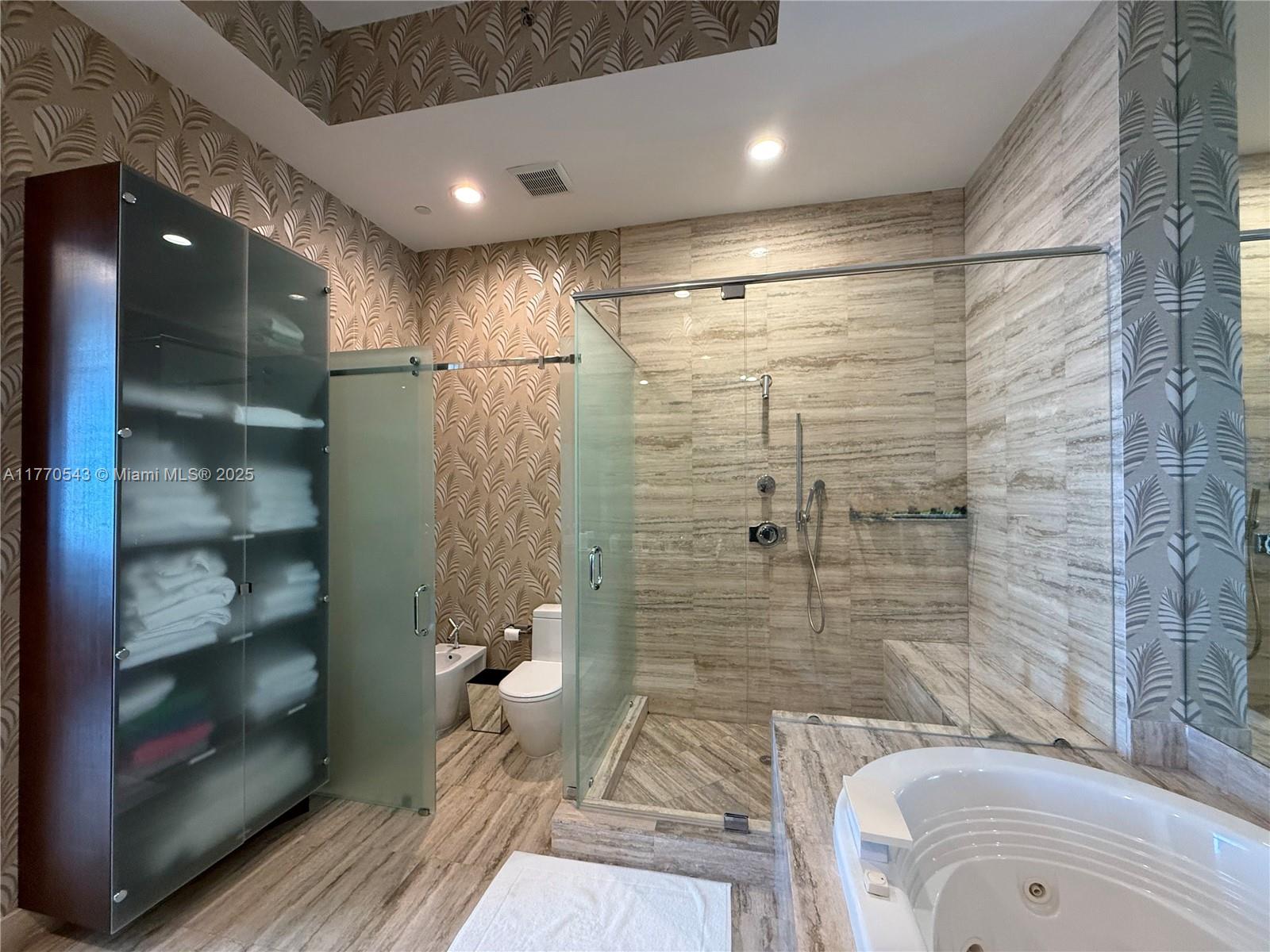 TDR TOWER III CONDO - Residential Lease