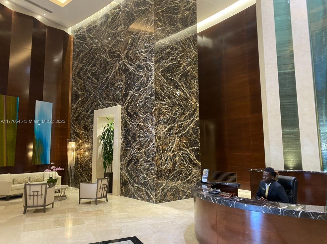 TDR TOWER III CONDO - Residential Lease