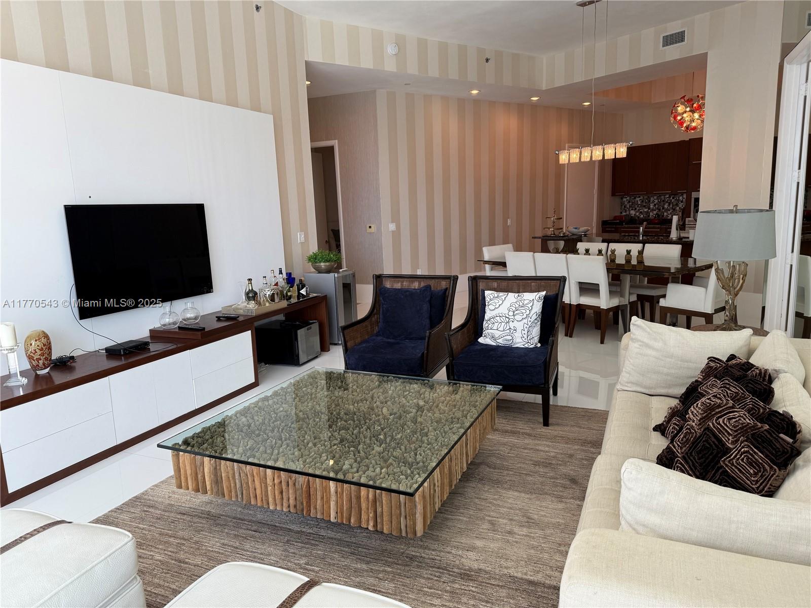 TDR TOWER III CONDO - Residential Lease