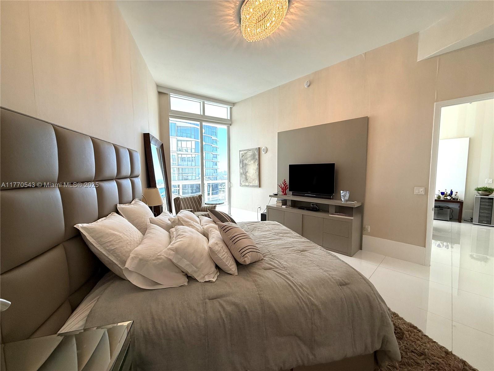 TDR TOWER III CONDO - Residential Lease