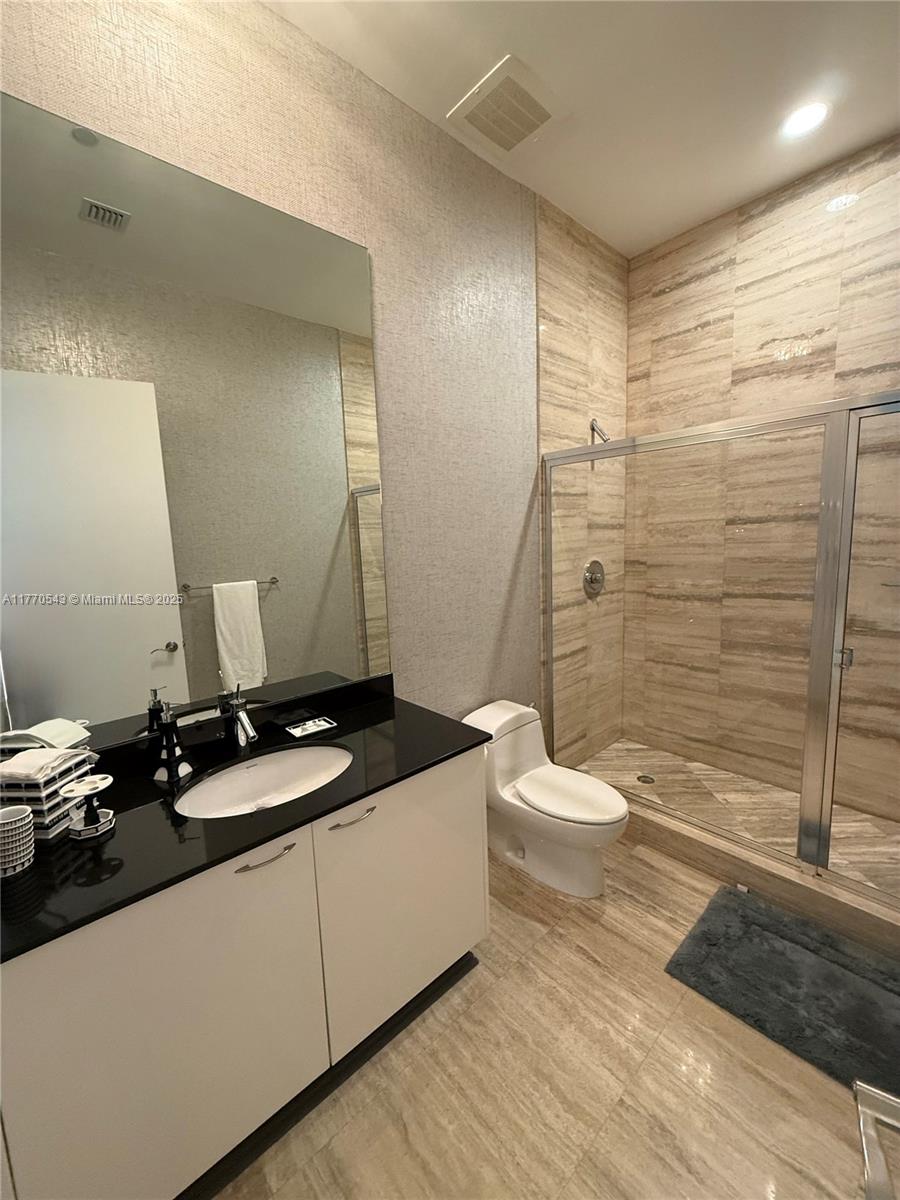 TDR TOWER III CONDO - Residential Lease