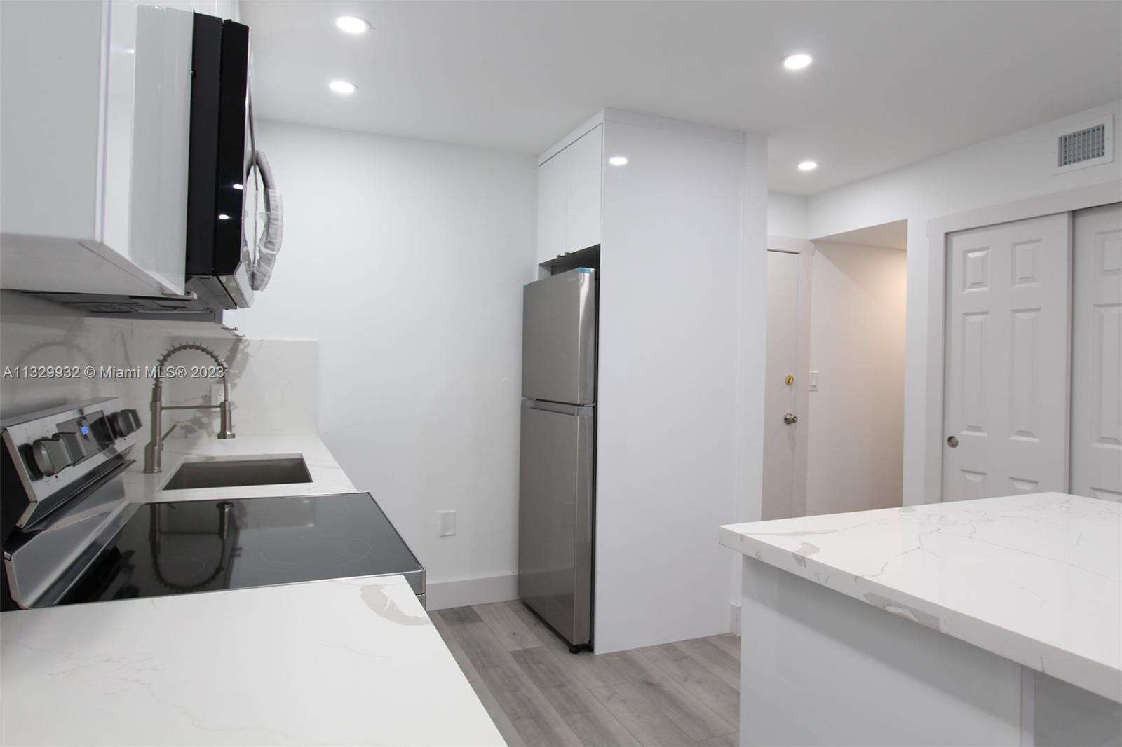 BAY VISTA CONDO - Residential Lease