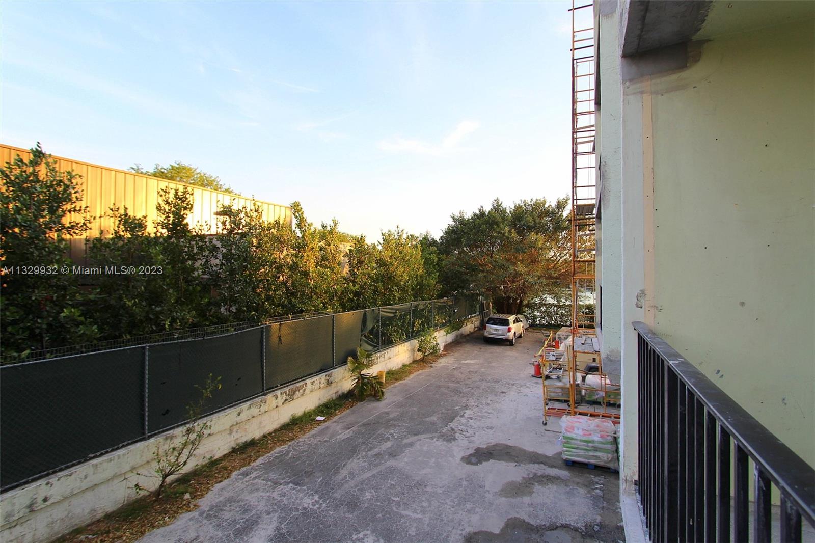 BAY VISTA CONDO - Residential Lease