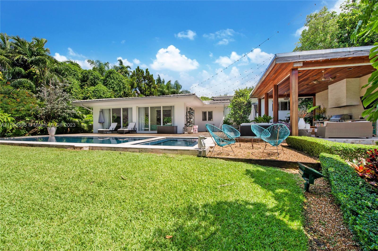 BAY HEIGHTS - Residential