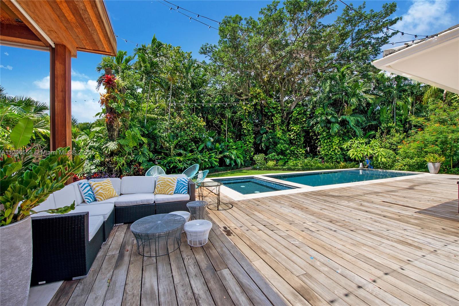 BAY HEIGHTS - Residential