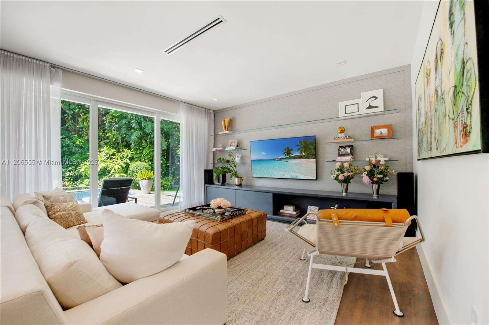 BAY HEIGHTS - Residential