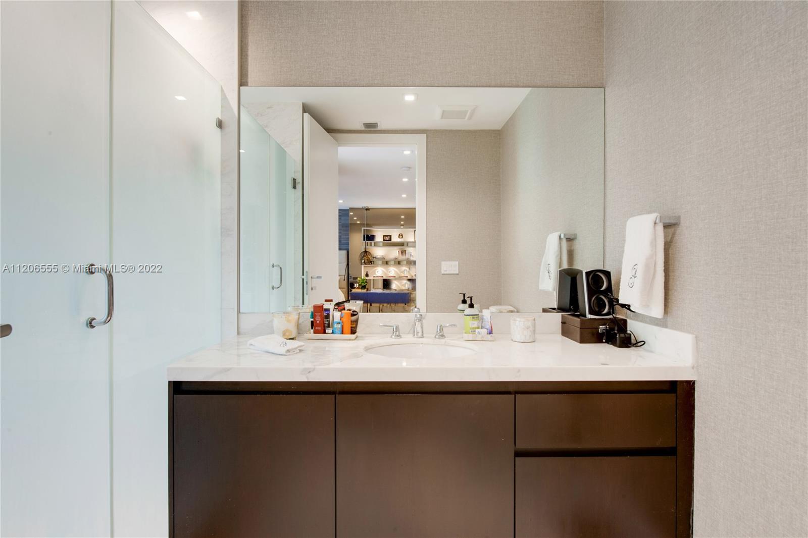 BAY HEIGHTS - Residential