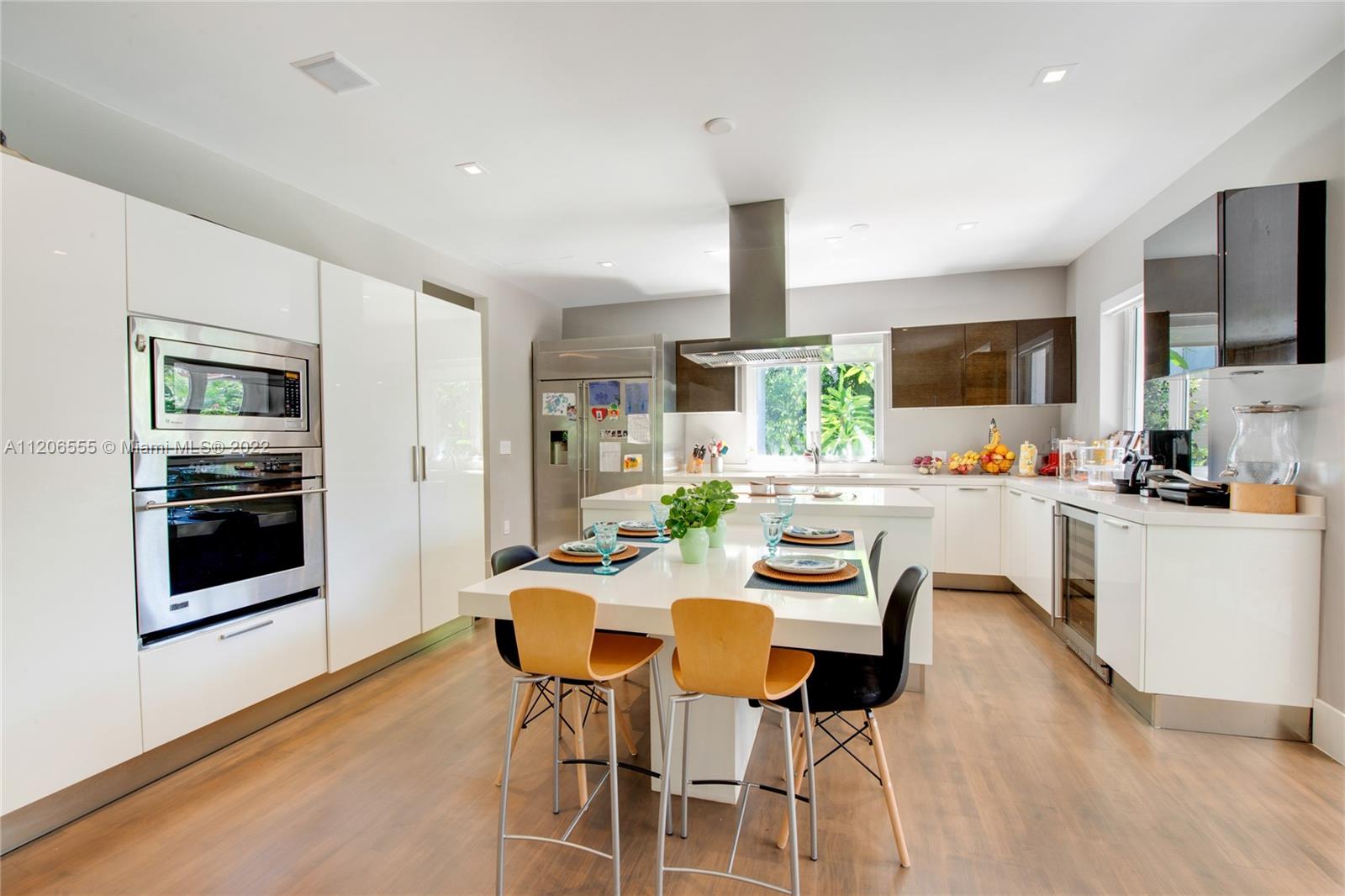 BAY HEIGHTS - Residential