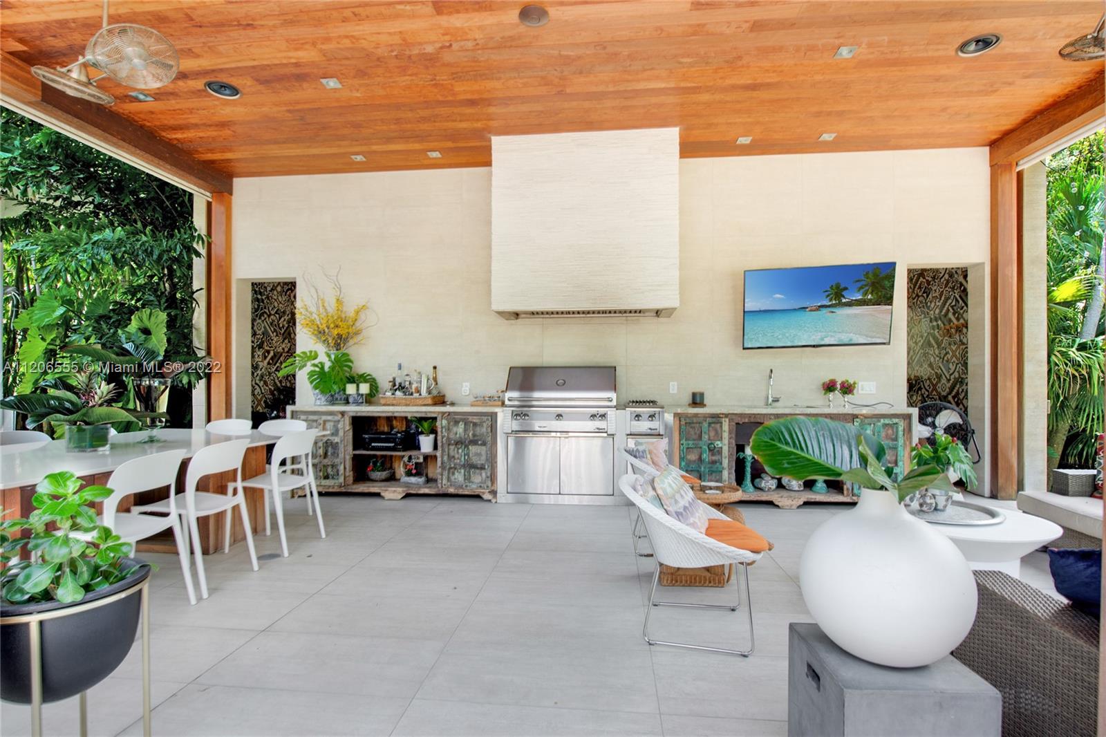 BAY HEIGHTS - Residential