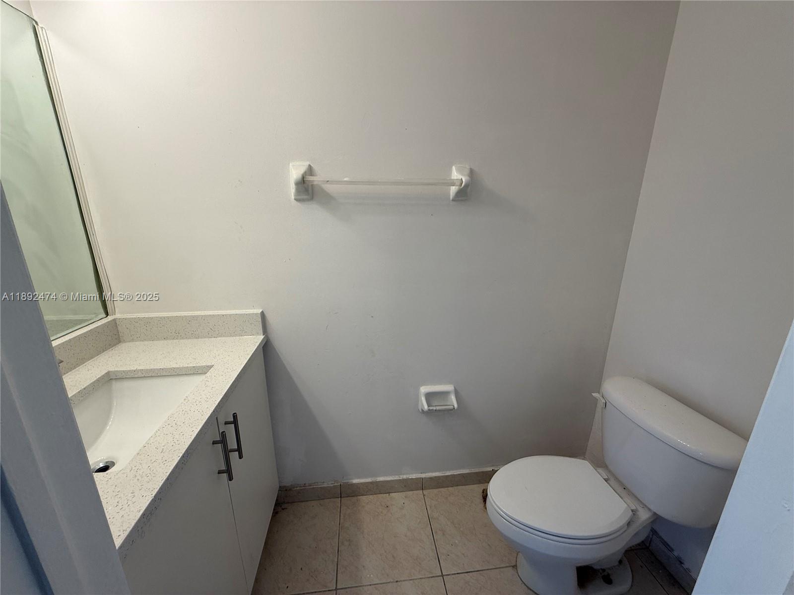 VENETIA GROVE - Residential Lease