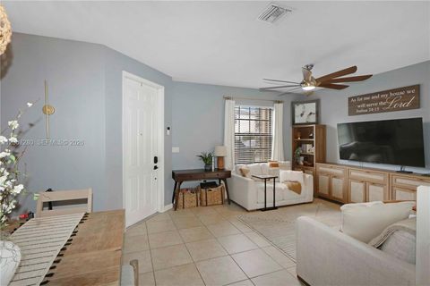 Tiny photo for 500 SE 32nd Ave, Homestead, FL 33033 (MLS # A12007280)