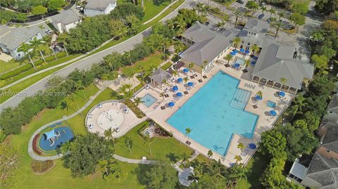 Tiny photo for 500 SE 32nd Ave, Homestead, FL 33033 (MLS # A12007280)