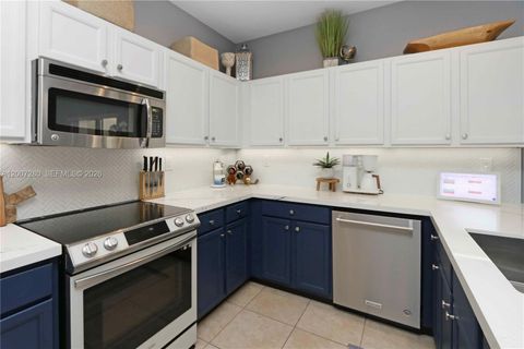 Tiny photo for 500 SE 32nd Ave, Homestead, FL 33033 (MLS # A12007280)