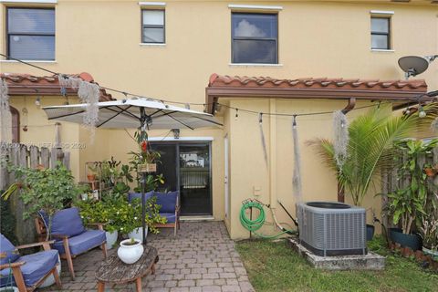 Tiny photo for 500 SE 32nd Ave, Homestead, FL 33033 (MLS # A12007280)