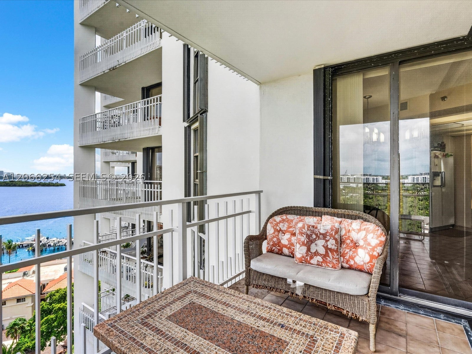 4000 Towerside Ter 1407
