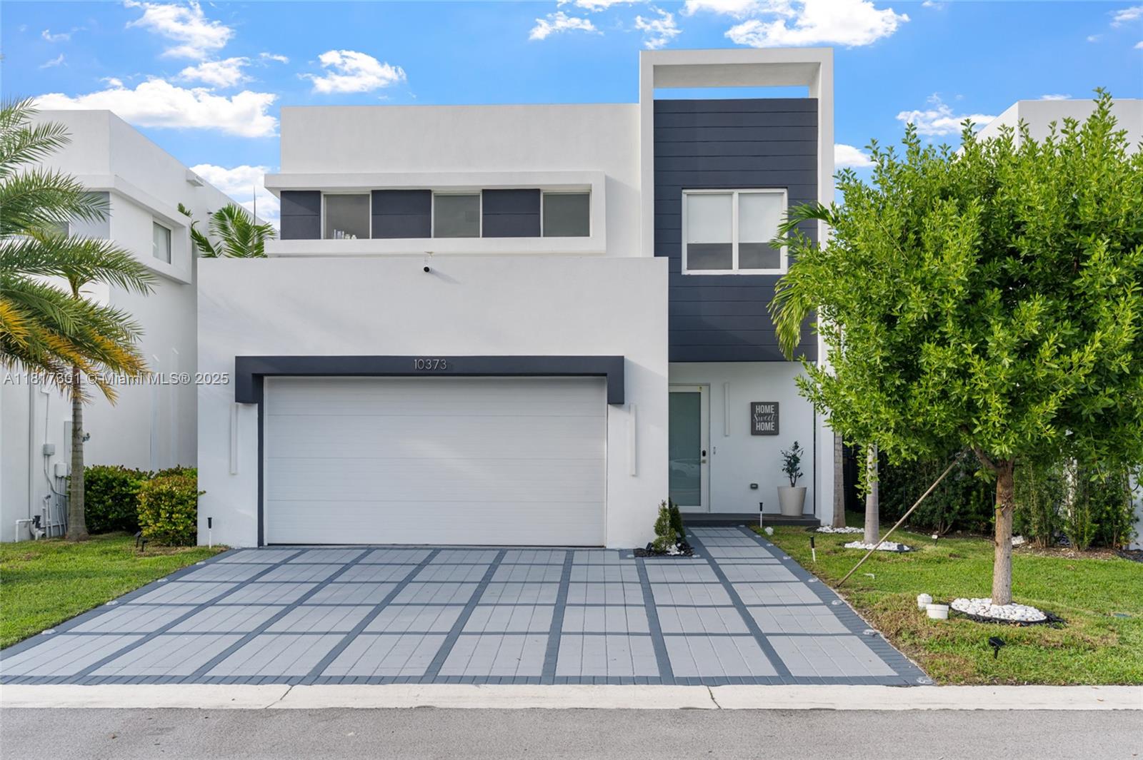 10373 NW 68th Ter