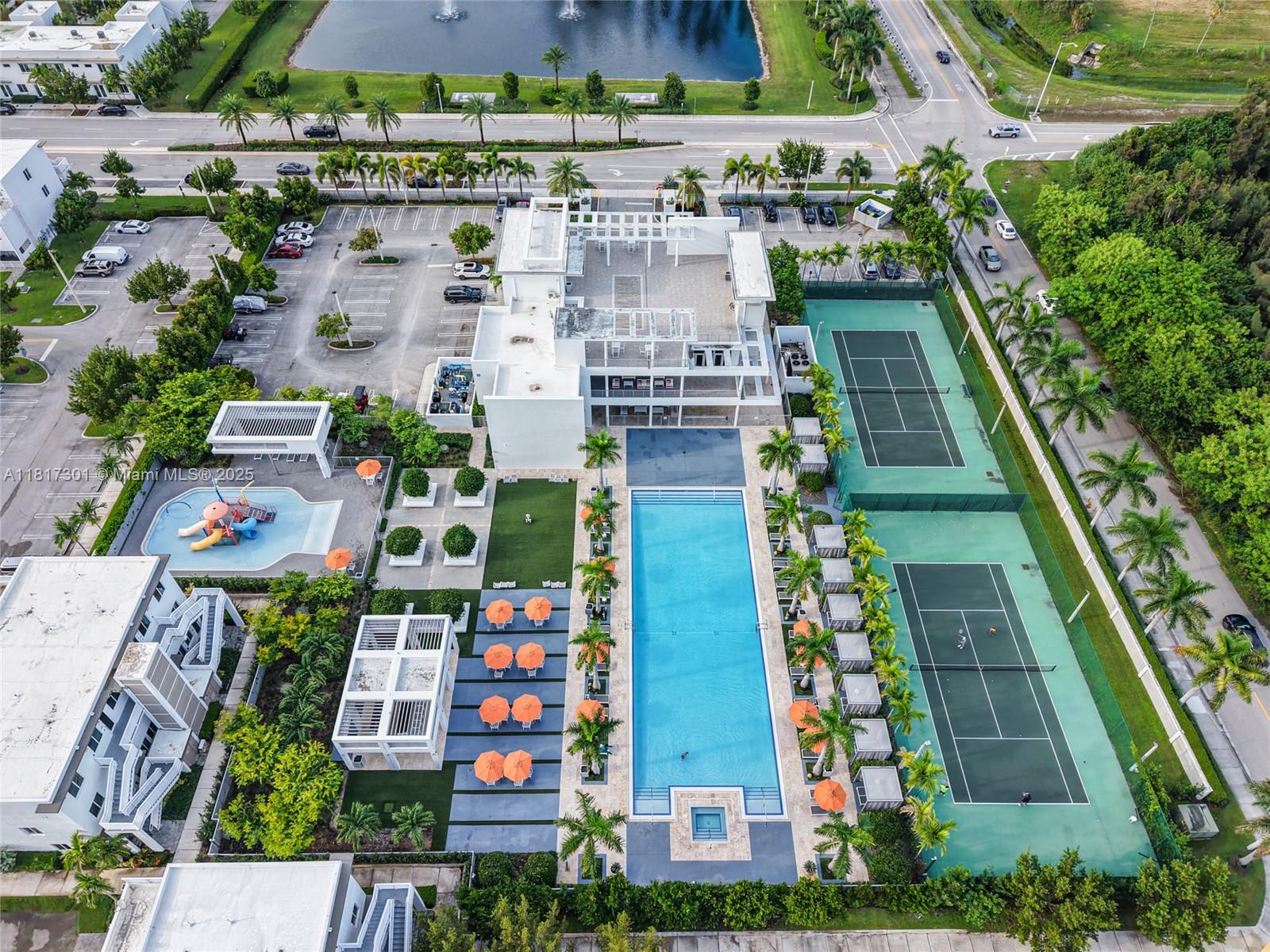 DORAL PALMS SOUTH - Residential Lease