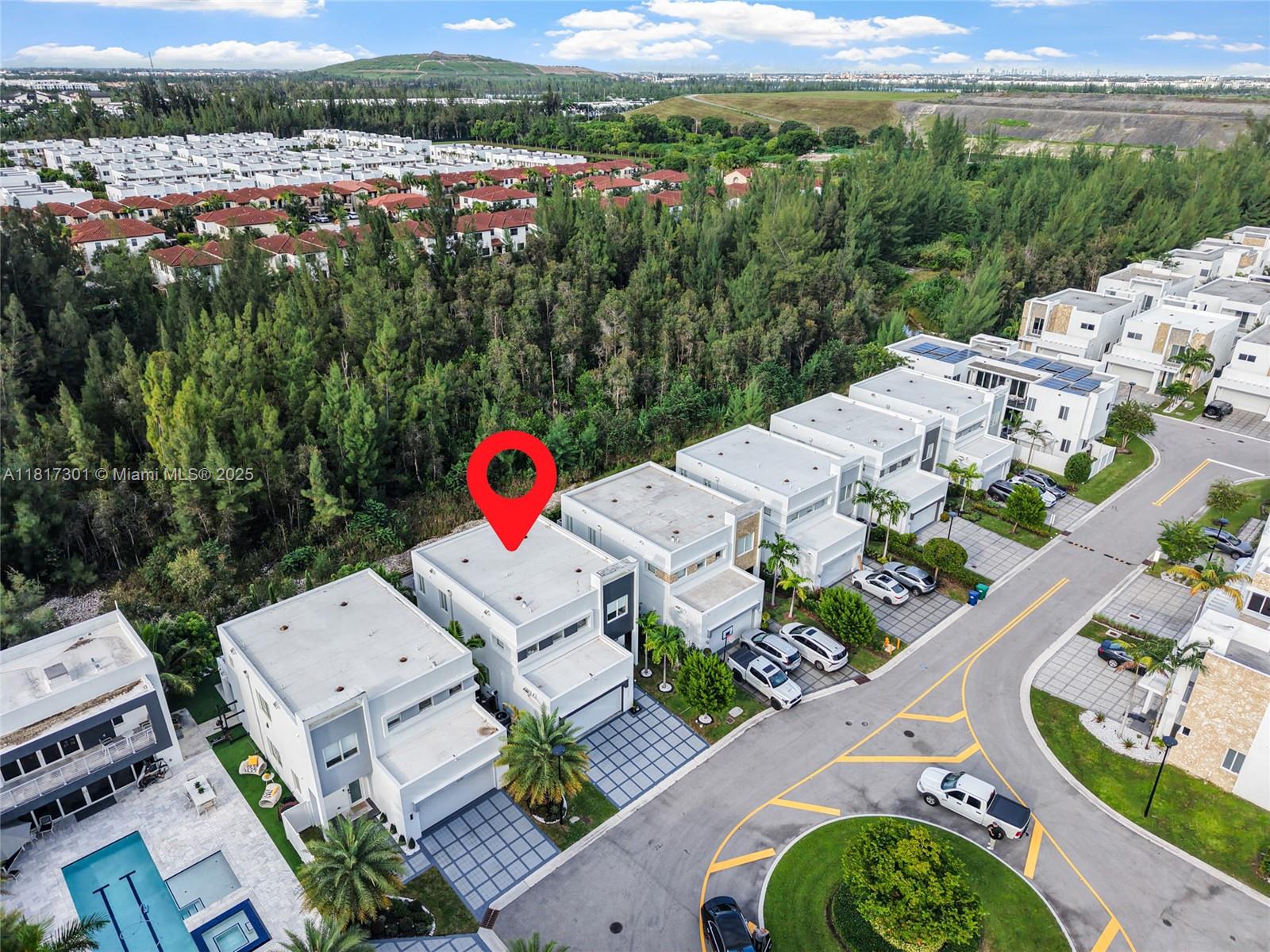 DORAL PALMS SOUTH - Residential Lease