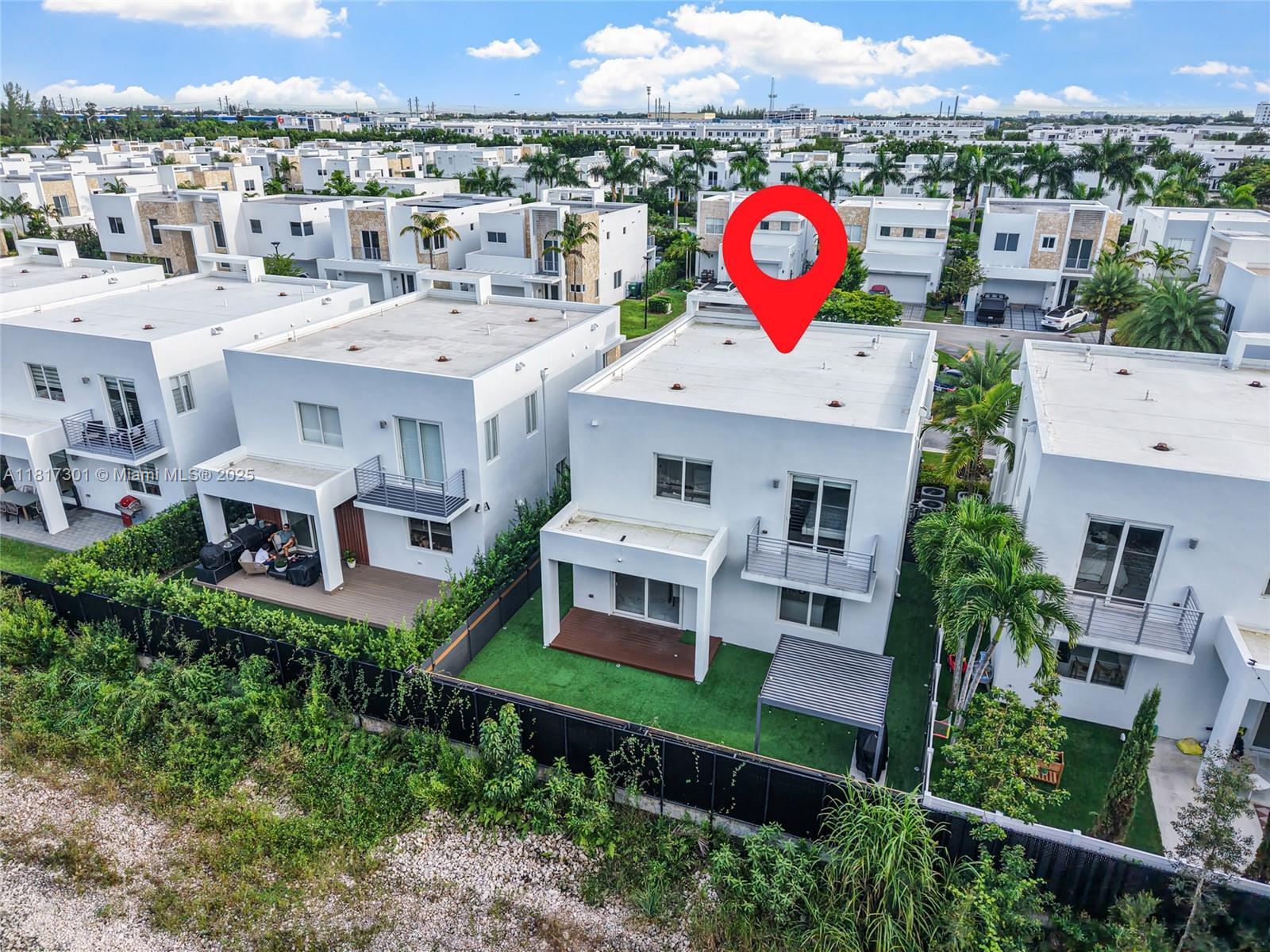 DORAL PALMS SOUTH - Residential Lease