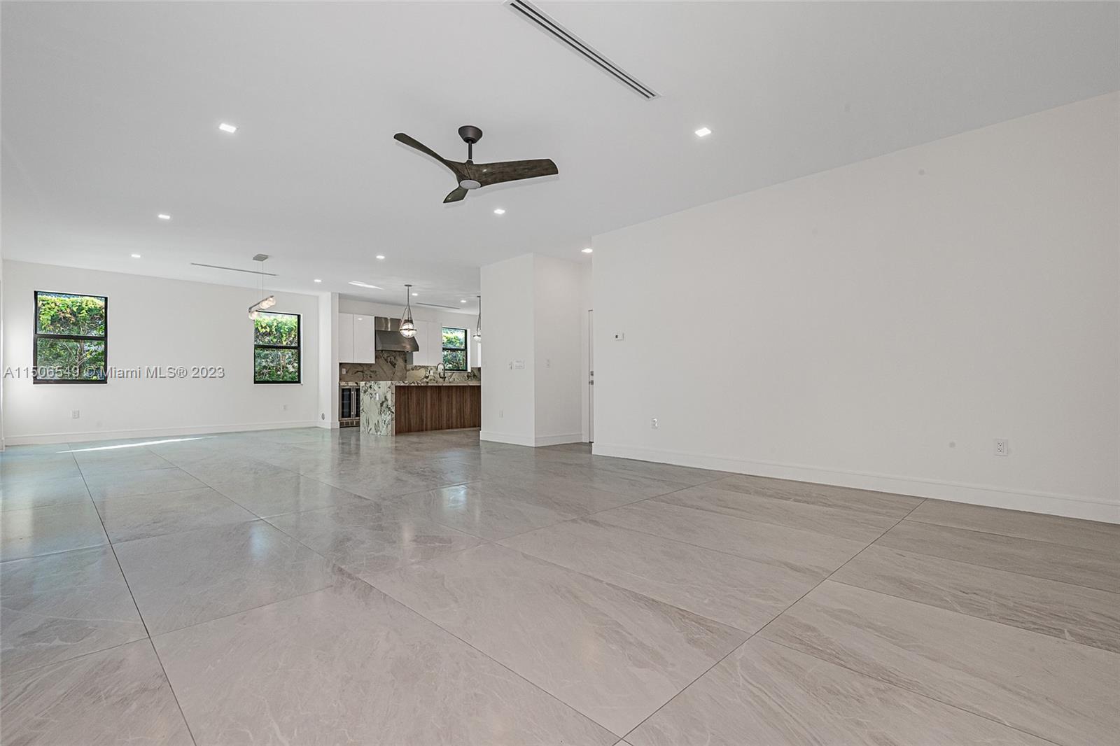 RIO VISTA C J HECTORS RES - Residential