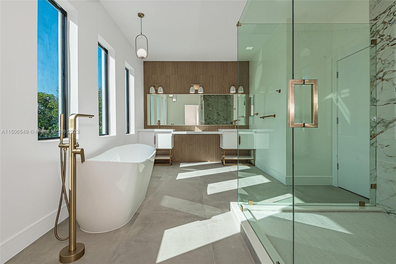 RIO VISTA C J HECTORS RES - Residential