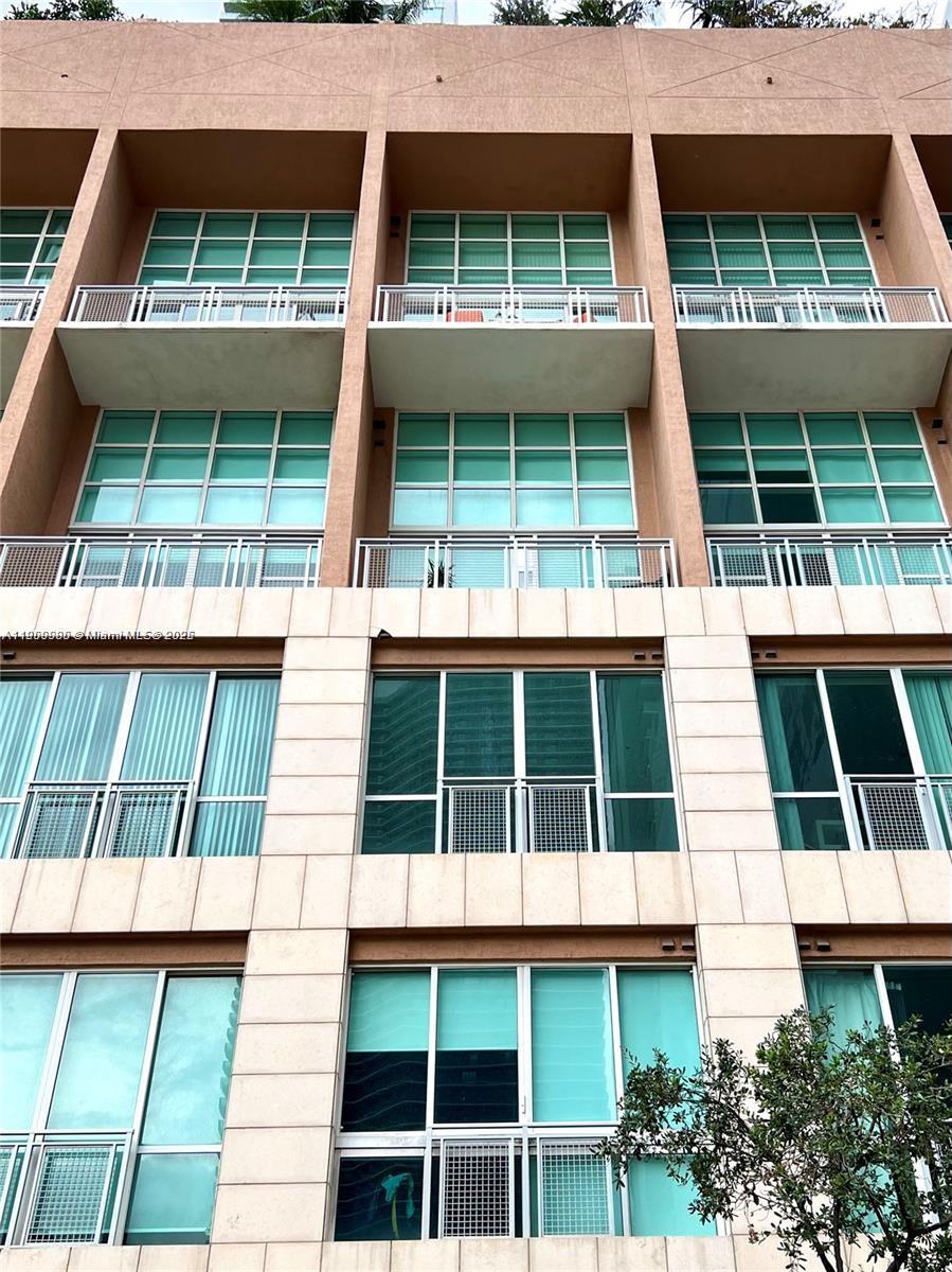 244 Biscayne Blvd 348