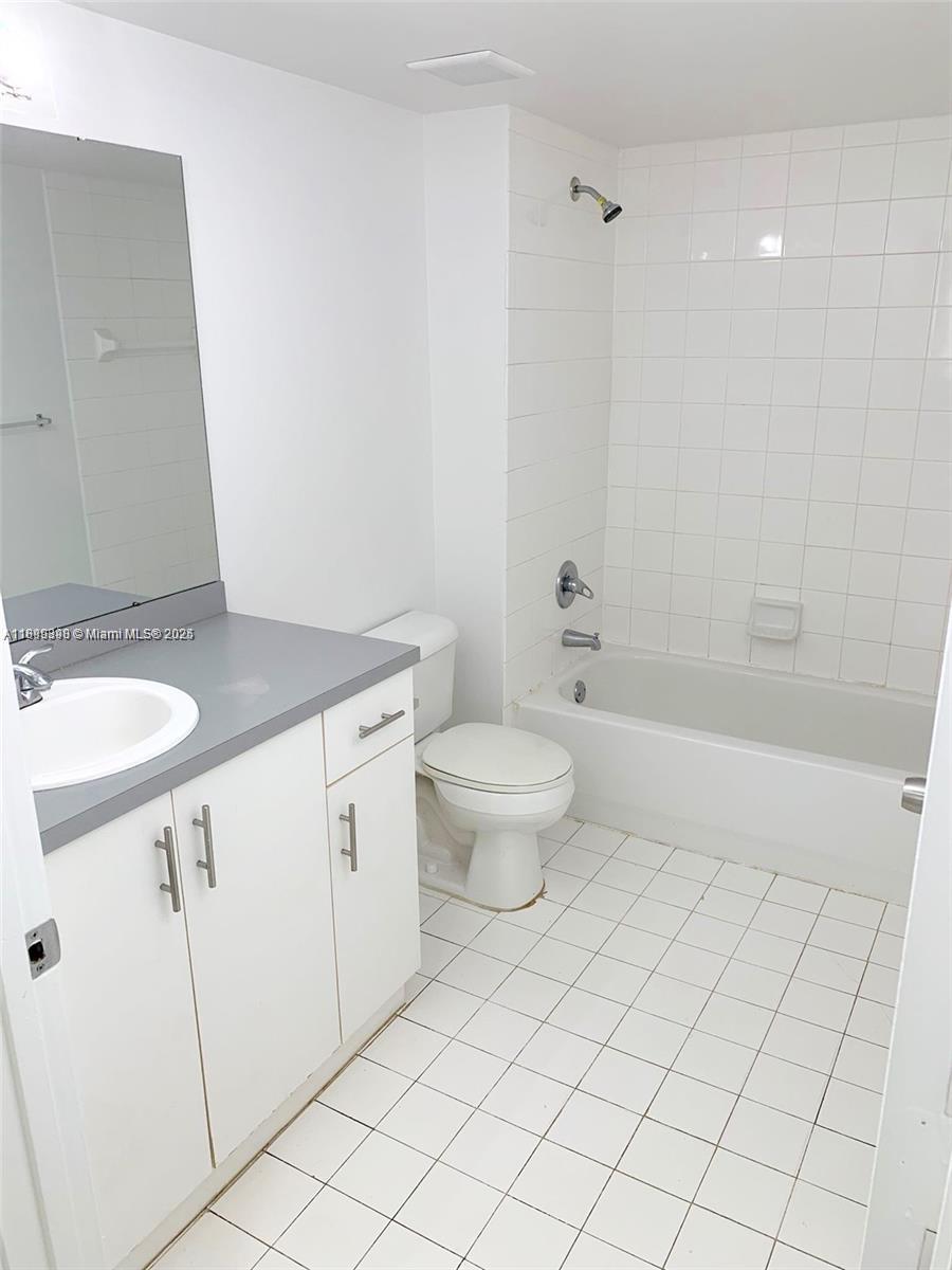 DEVONAIRE CONDO AT PEMBRO - Residential