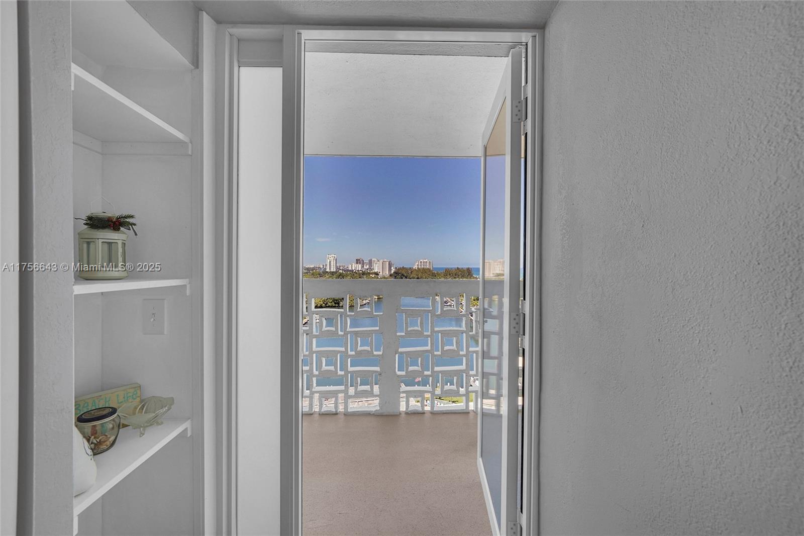 1900 S Ocean Dr 1205, Fort Lauderdale, Broward County, Florida - 1 Bedrooms  
1 Bathrooms - 