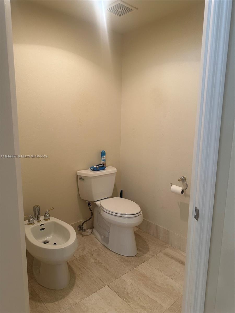 TOSCANA NORTH CONDO - Residential