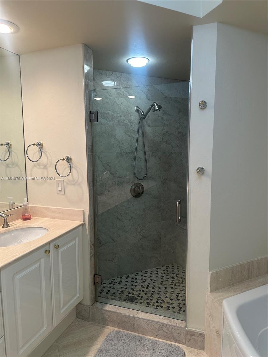 TOSCANA NORTH CONDO - Residential