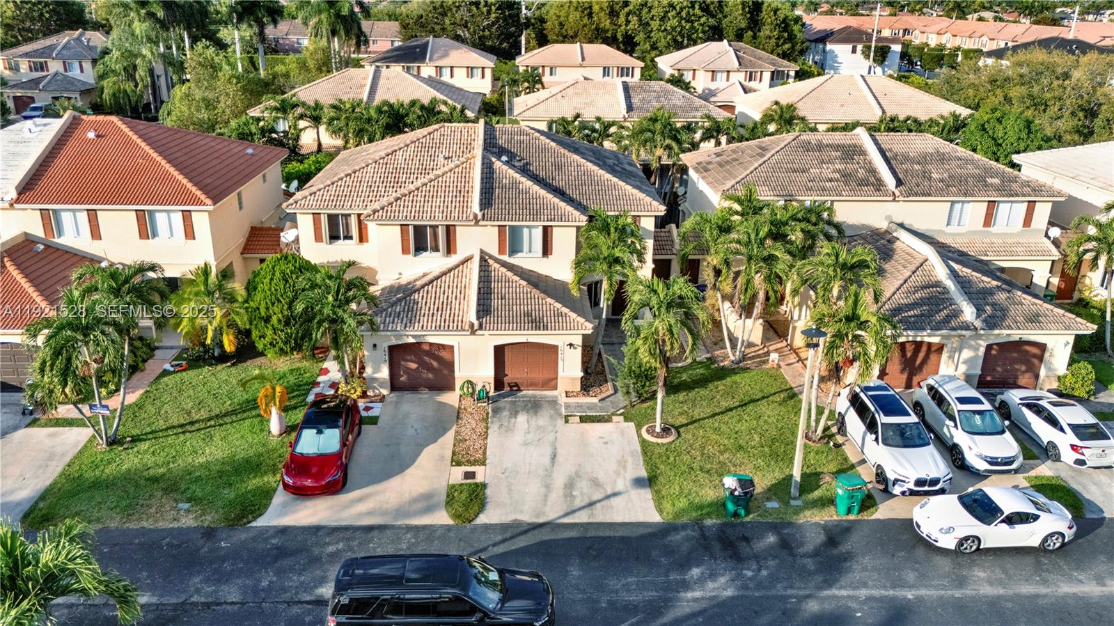 CONTINENTAL HOMES TOWNHOU - Residential