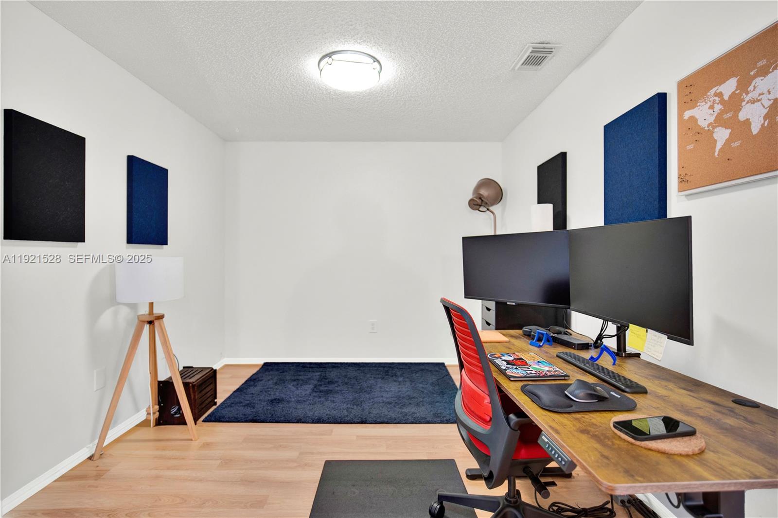 CONTINENTAL HOMES TOWNHOU - Residential