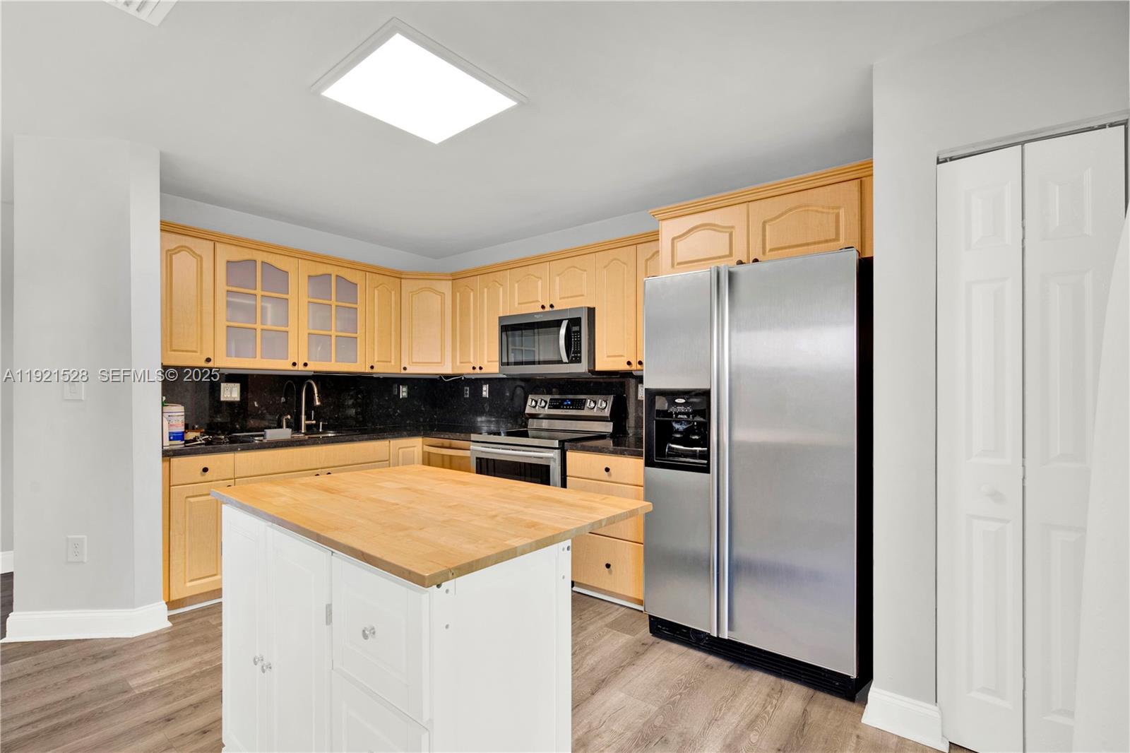 CONTINENTAL HOMES TOWNHOU - Residential