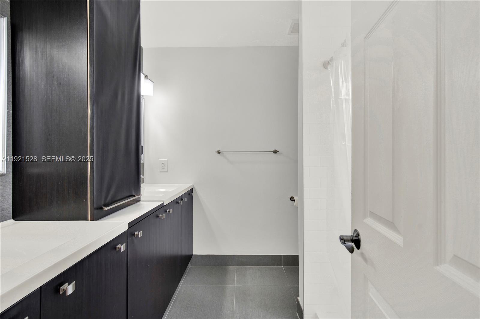 CONTINENTAL HOMES TOWNHOU - Residential