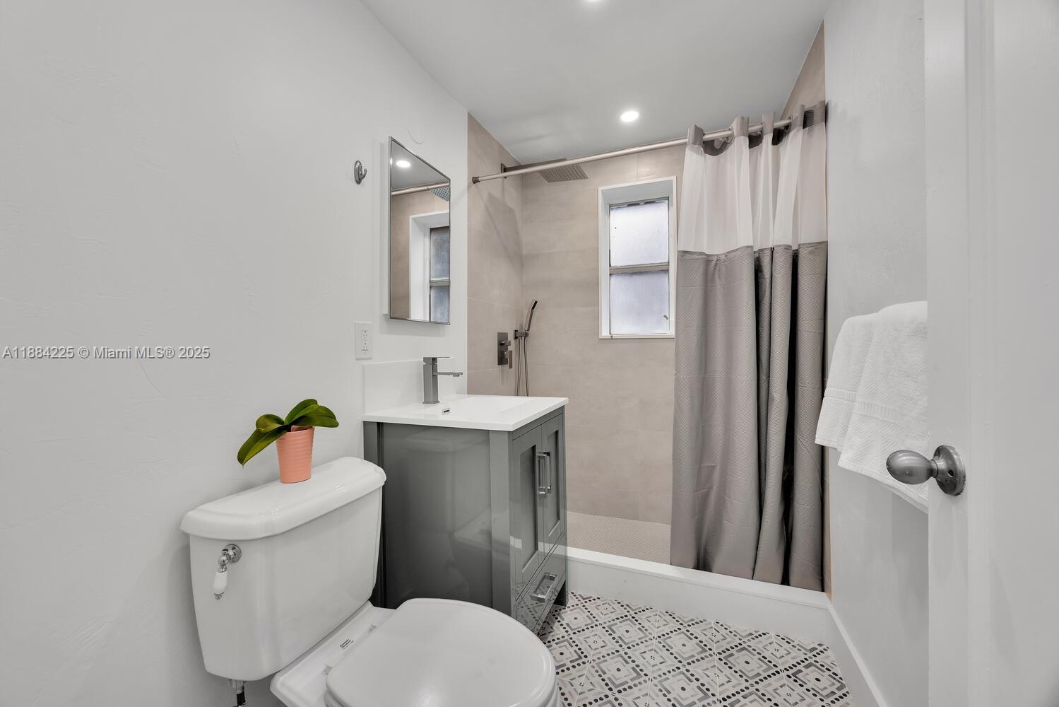 C GAB DOUGLAS SEC - Residential Lease