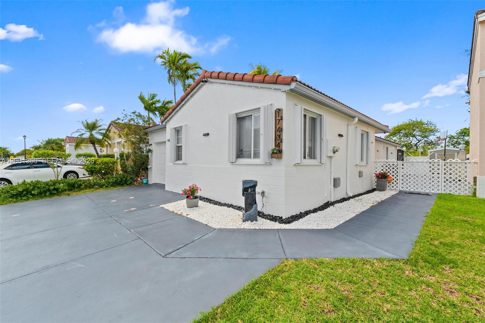 WEITZER SERENA LAKES WEST - Residential