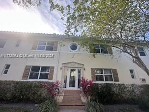 717 NE 91st St 1B Miami Shores FL 33138
